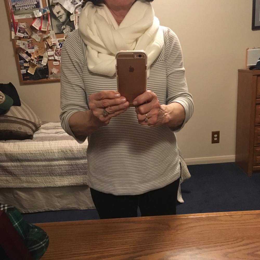 🌺Beautiful full cowl  scarf 🧣